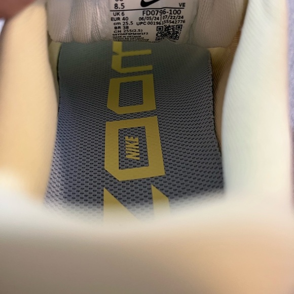 Nike Air Zoom Pegasus 39 Sail/Citron Tint Women’s Shoe Size 8.5 FD0796-100 - Picture 10 of 11